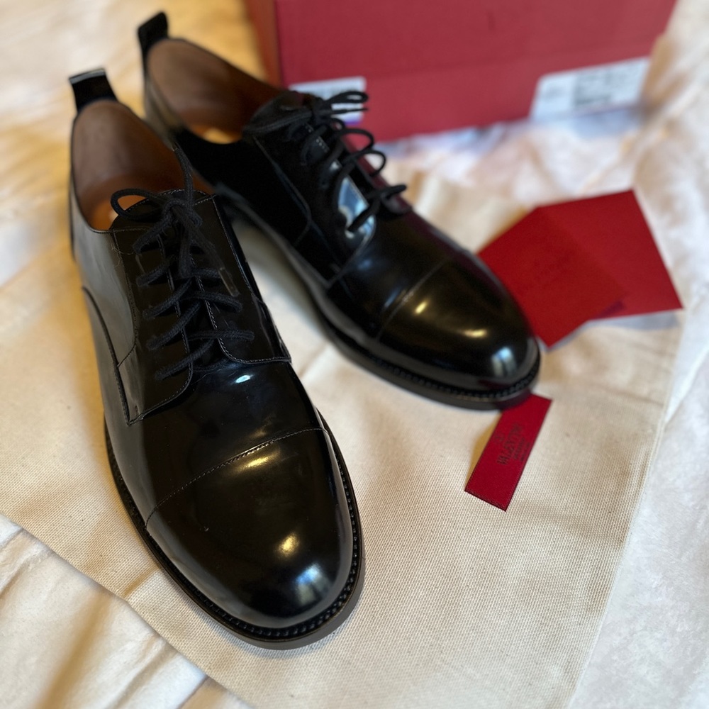 Valentino Garavani Patent leather shoes